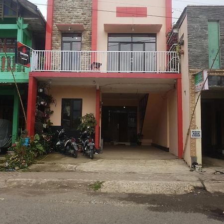 Labella Homestay Syariah Dieng Banjarnegara Exterior photo